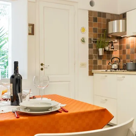 Il Cedrangolo House *